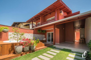 Casa com 02 dormitórios e jacuzzi aquecida